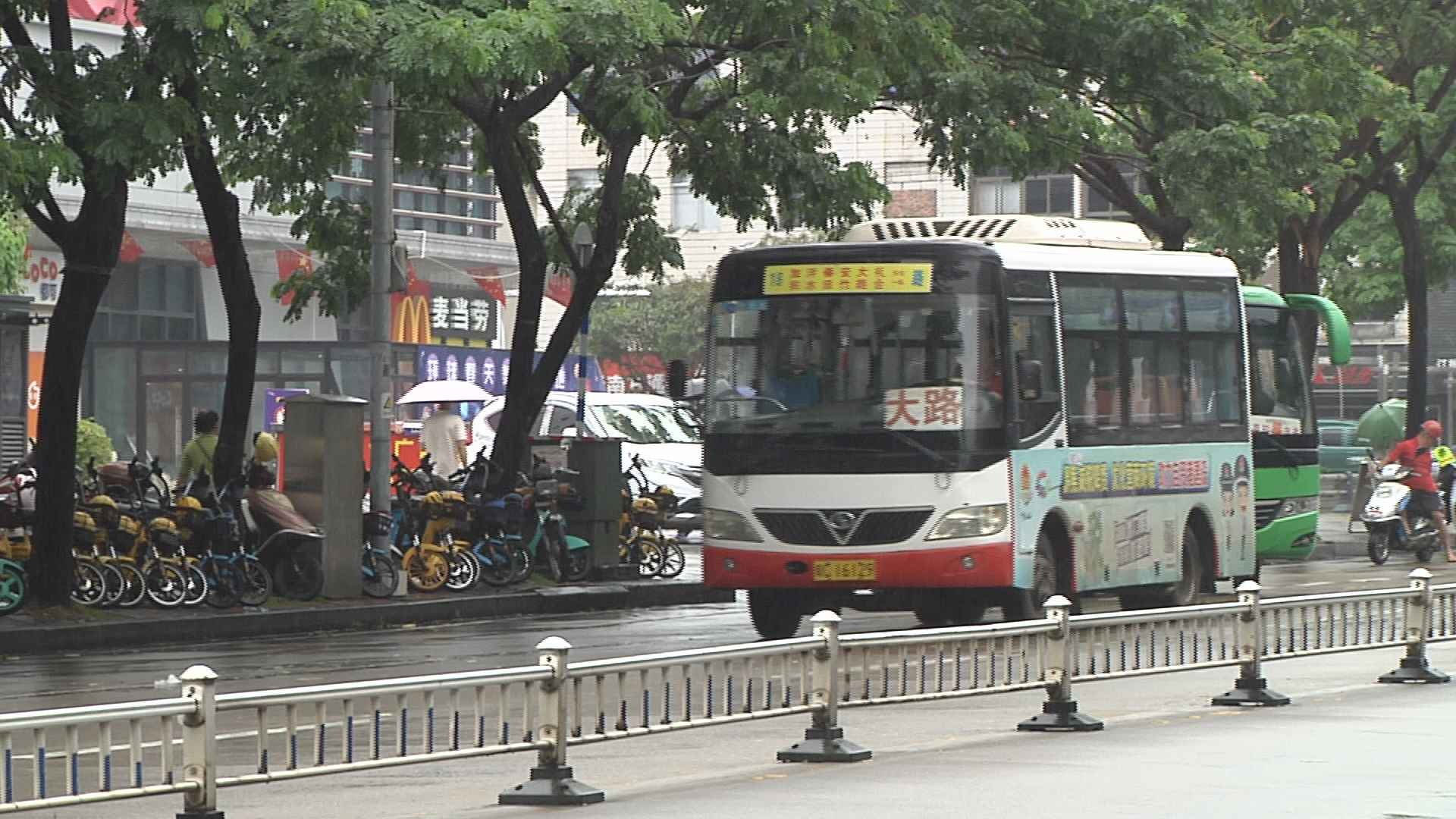 琼海公交车图片