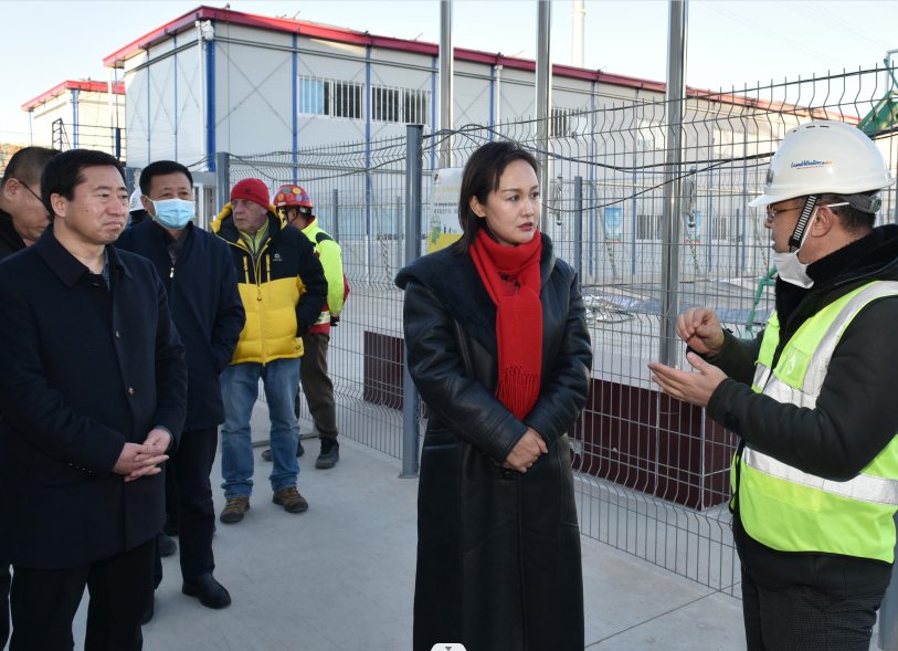 奇飞云调研园区建设和重大项目推进情况并现场办公解决问题